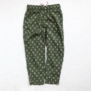 Old Navy olive pattered soft pant EUC S(6/7Y)